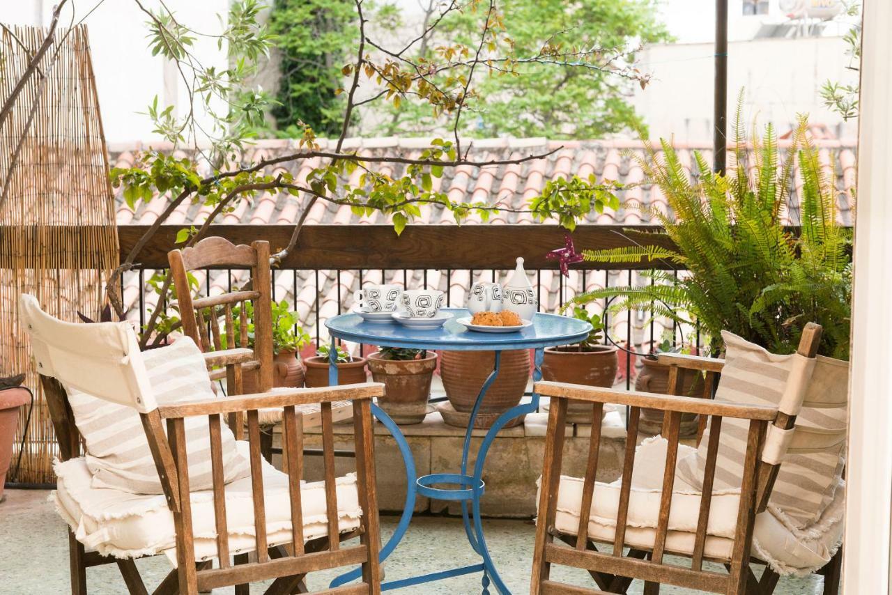 Stylish Flat With Veranda In The Heart Of Athen Exterior foto