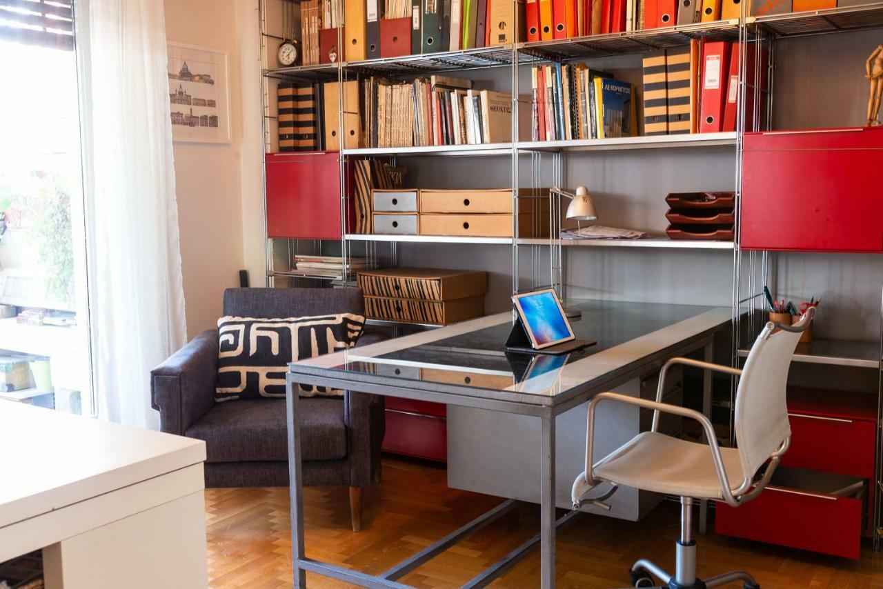 Stylish Flat With Veranda In The Heart Of Athen Exterior foto
